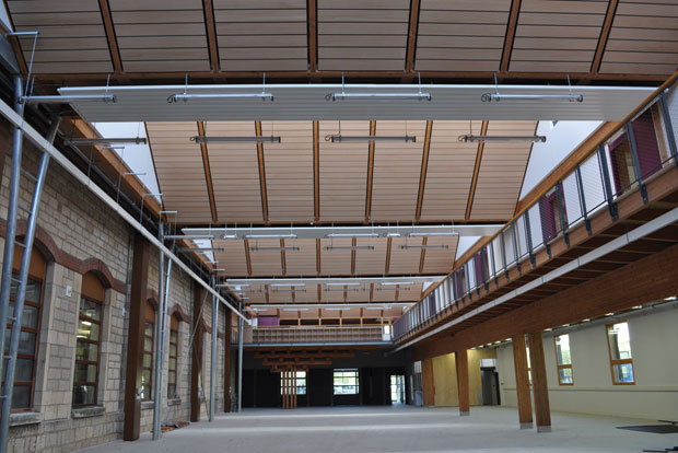 Halle bois éco-construction Arts et Métiers Cluny