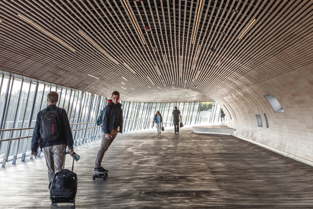 Laudescher panneau bois linea passerelle Copenhague danemark